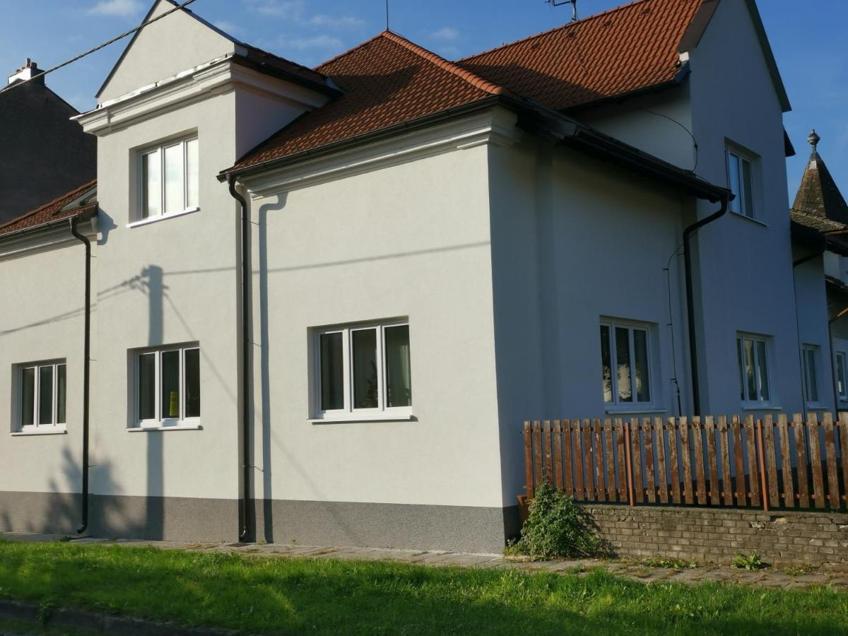 Apartmány za sakurou Hodonín Exterior foto